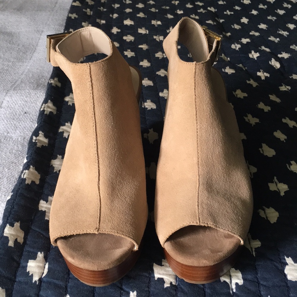 Suede Kenneth Cole wedges